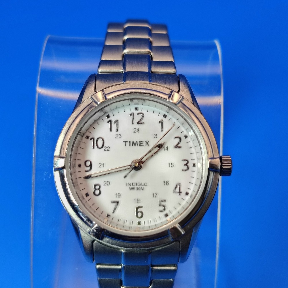 Vintage 2005 Timex Indiglo 27mm Women's Quartz Watch Stretch Bracelet Size 5-9